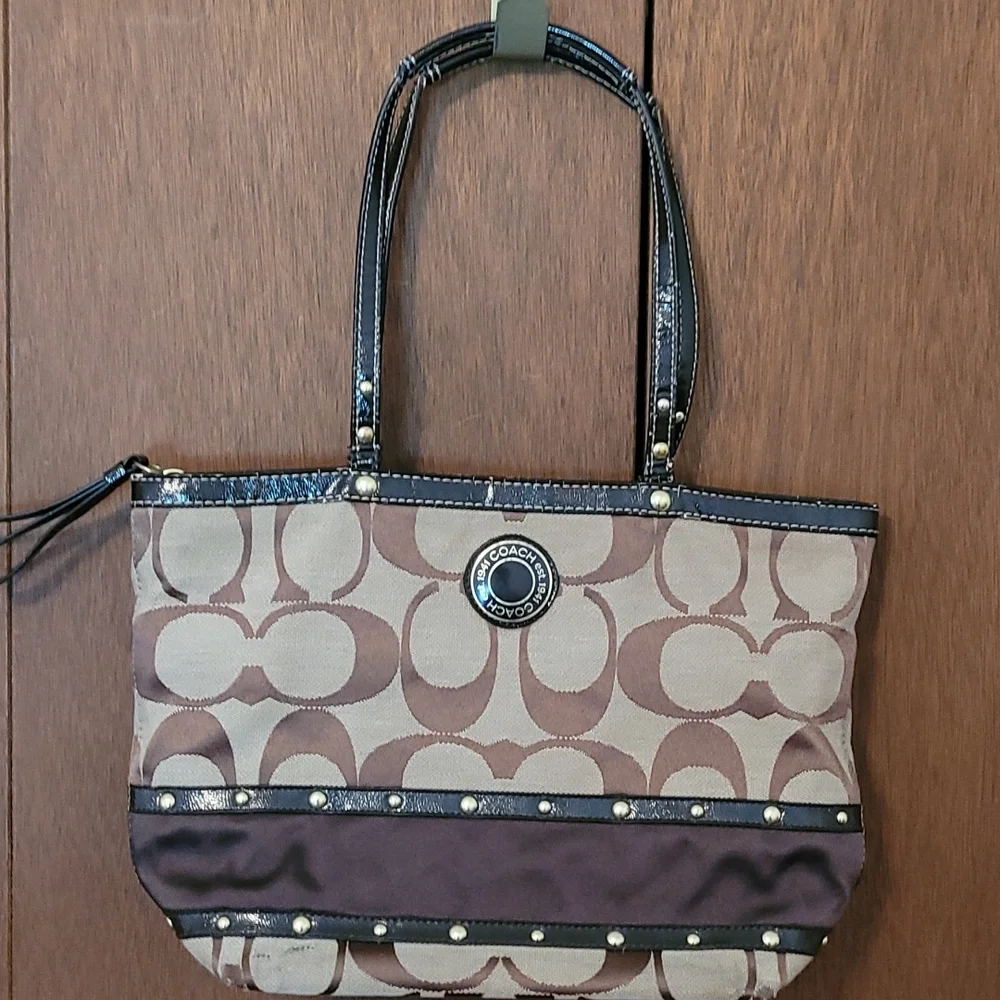 Coach Handbag - Picture 1 of 8